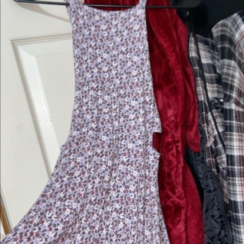 Dress - Picture 2 of 4
